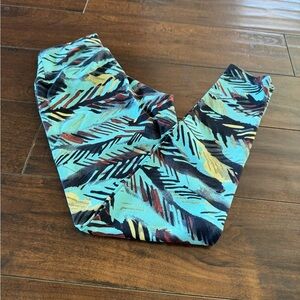 Aztec Size XS Liquido Yoga leggings 7/8 length